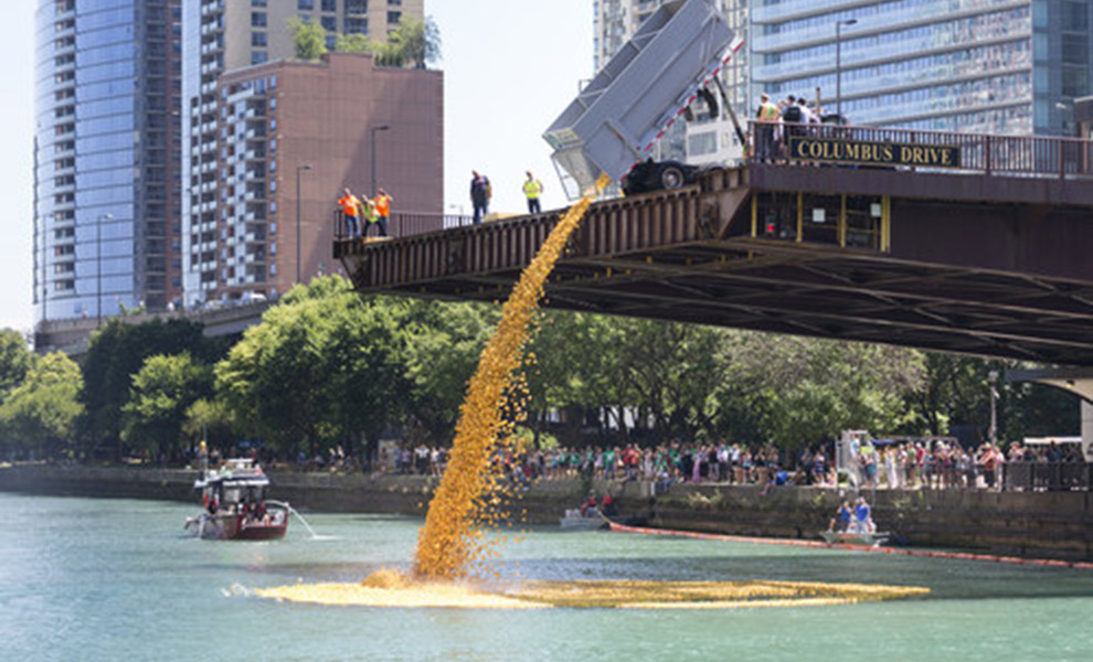 70,000 rubber ducks will splash into the Chicago River on Aug. 5 Reel